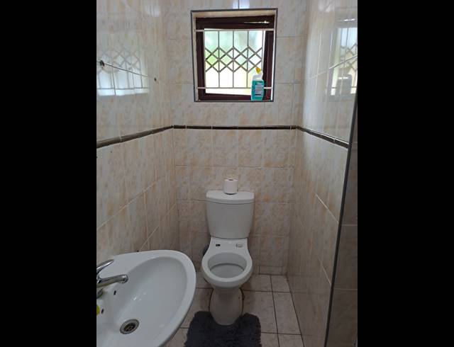 4 BEDROOM HOUSE FOR SALE IN BRACKENHAM